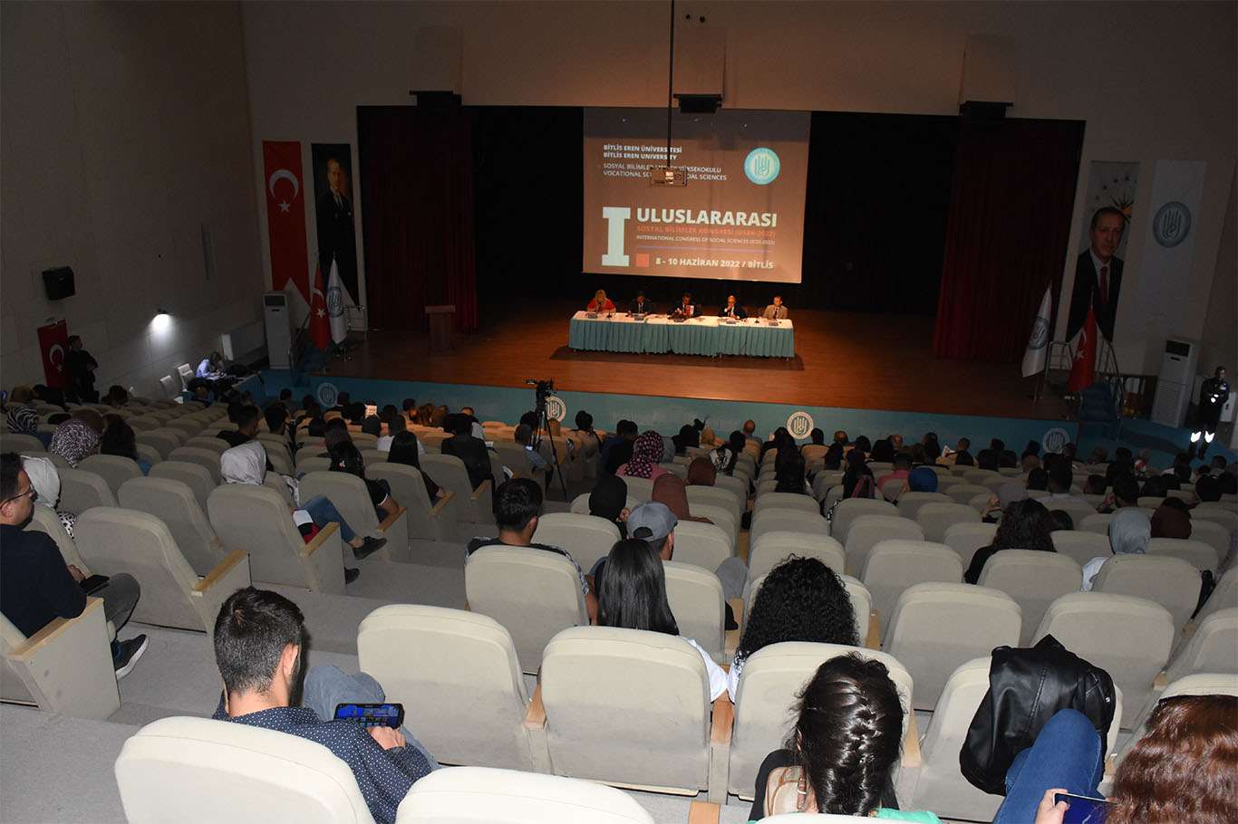 BEÜ’de 1. Uluslararası Sosyal Bilimler Kongresi başladı BEÜ’de 1. Uluslararası Sosyal Bilimler Kongresi başladı